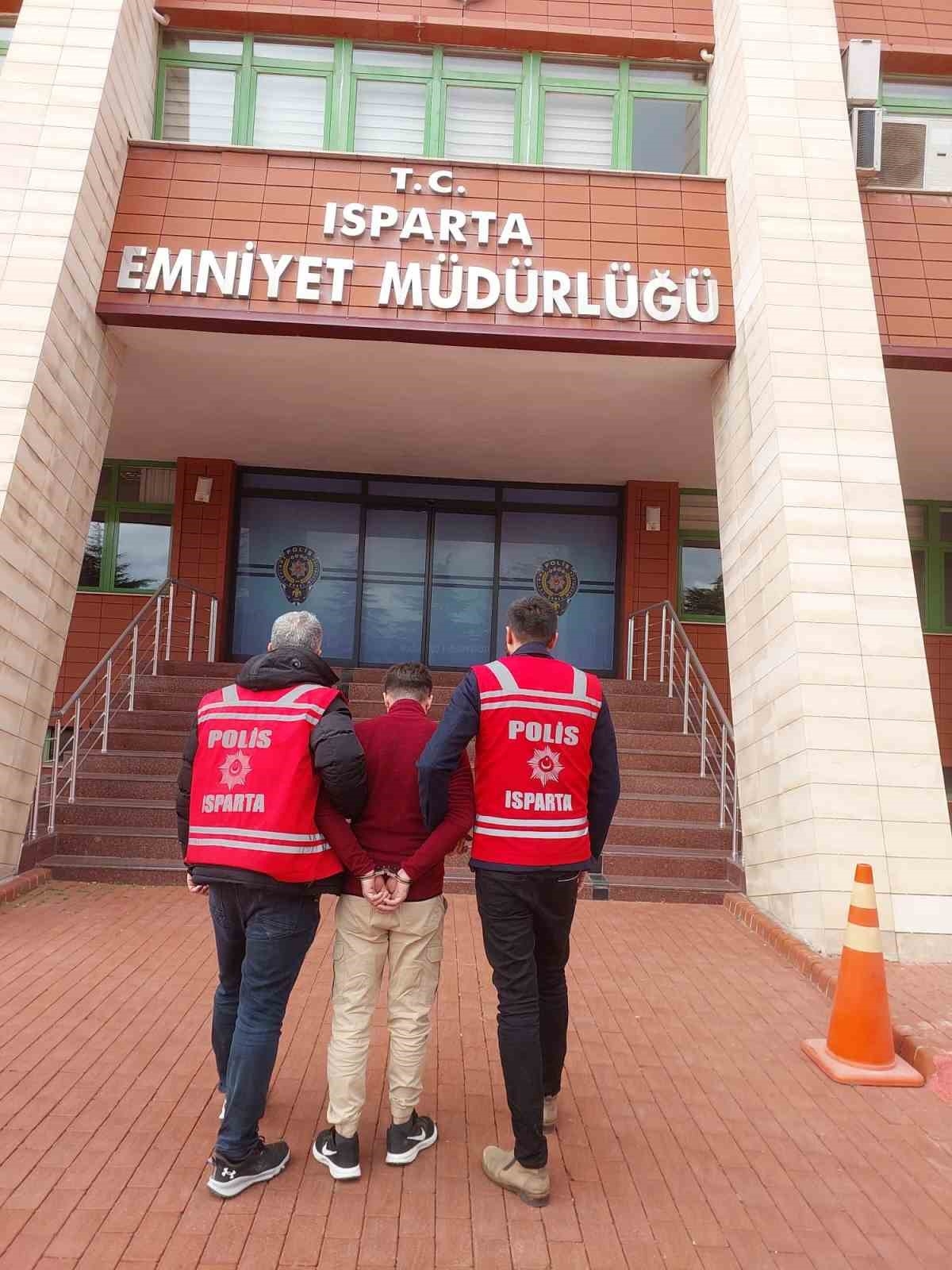 Isparta'da 34 yıl hapis cezasıyla aranan şahıs yakalandı
