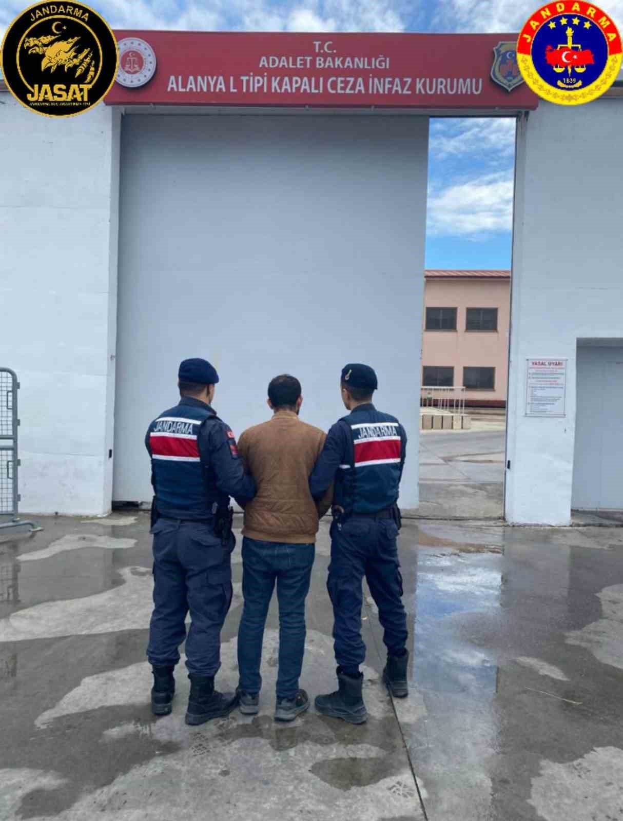 Jandarma 72 saatte, 172 aranan şahsı yakaladı