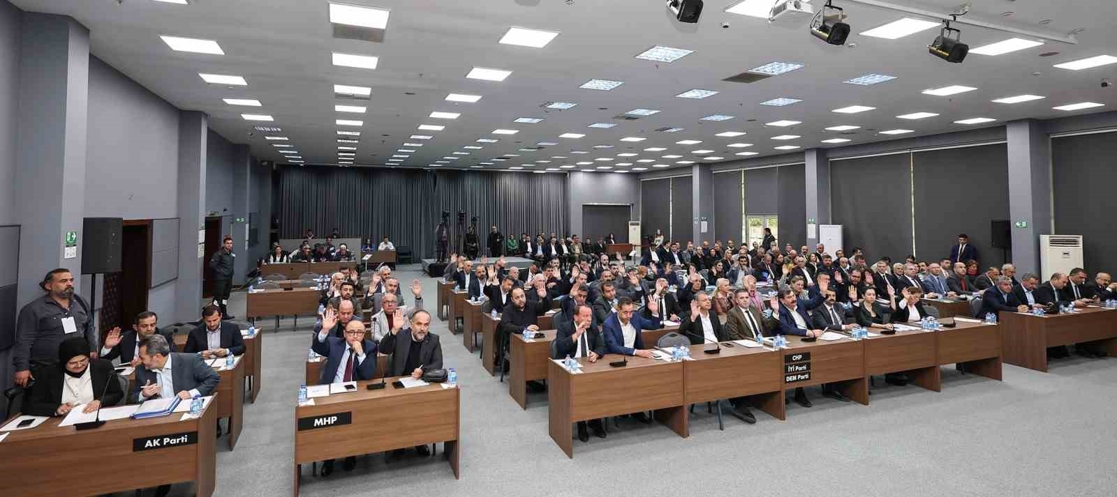 Mersin Büyükşehir Belediyesinin 2025 yılı bütçesi 27 milyar 500 milyon lira oldu