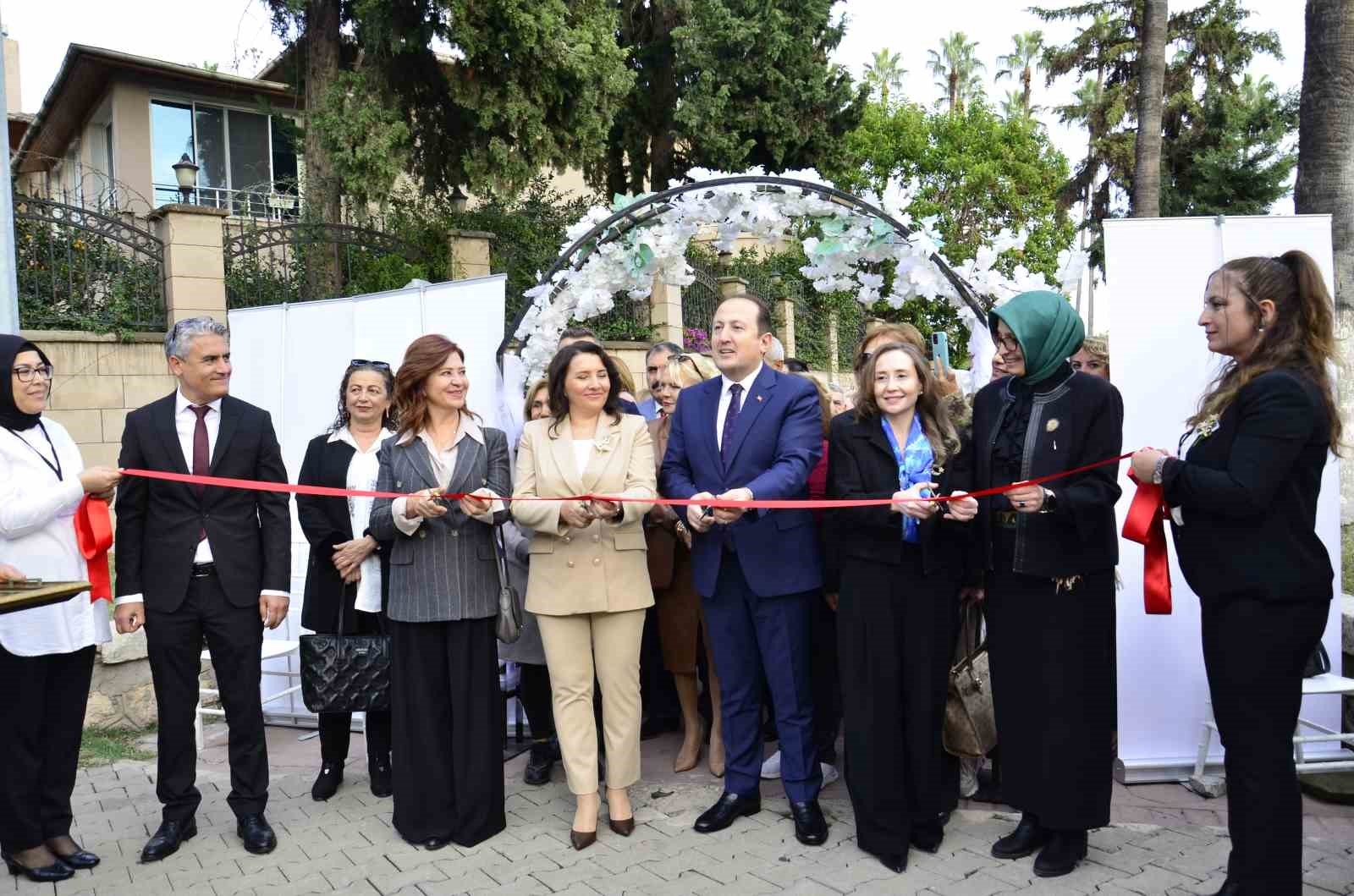 Mersin'de 'Bolkarlar'dan Toroslar'a Desenlerin Sırrı' temalı defile düzenlendi