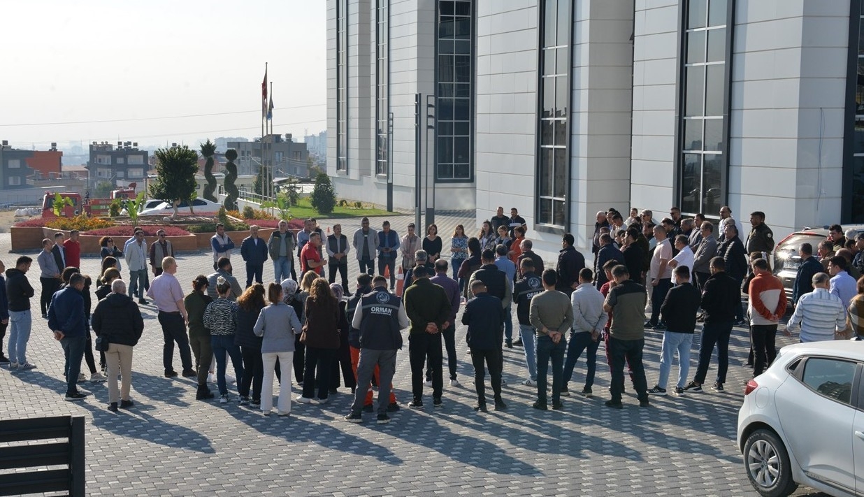 Mersin'de meskun mahalde yangına müdahale eğitimi verildi