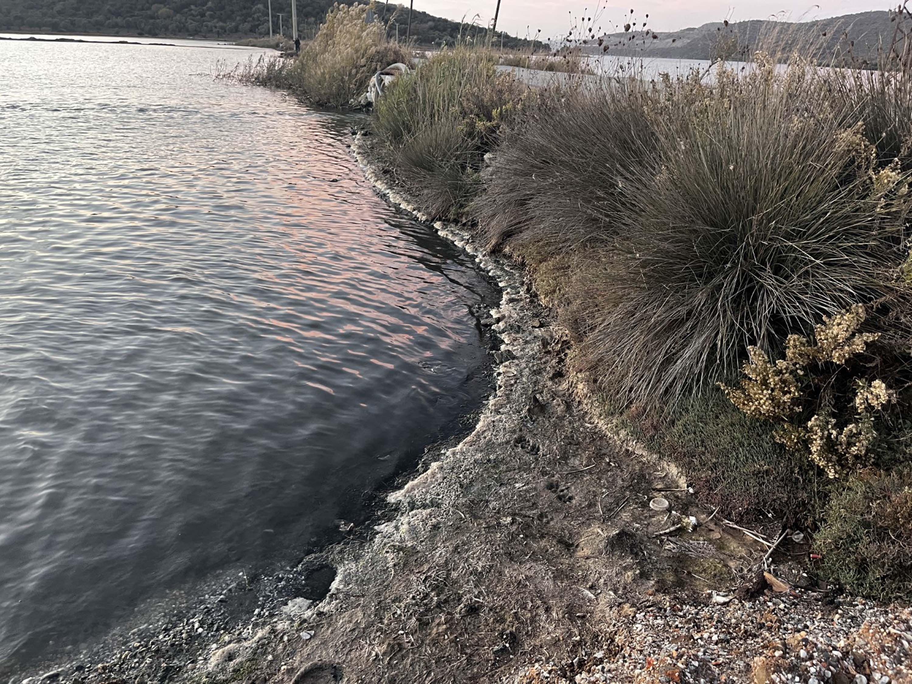 Muğla'da 'Tuzla Sulak Alanı' köpürdü