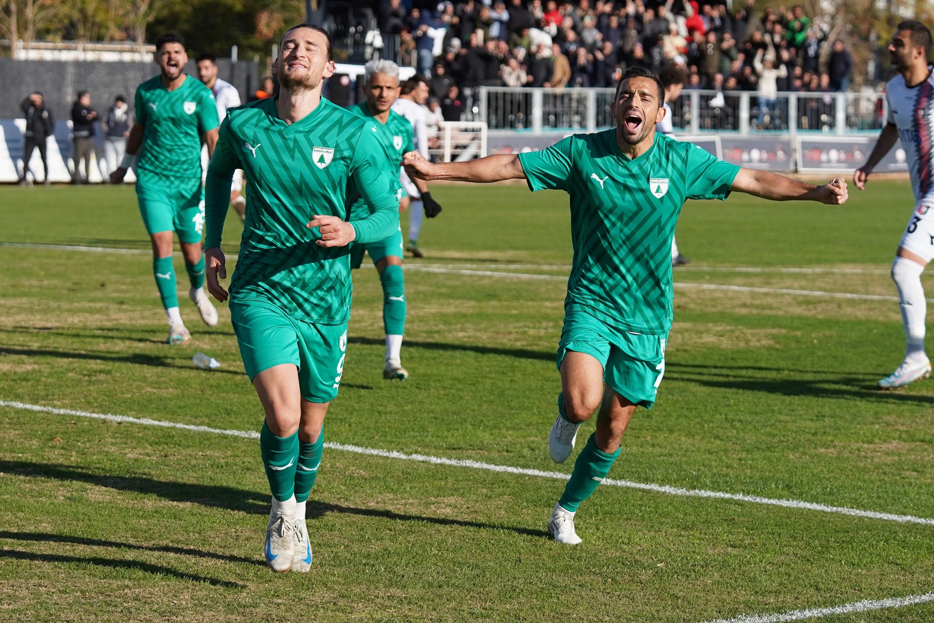 Muğlaspor'dan zirve adımı