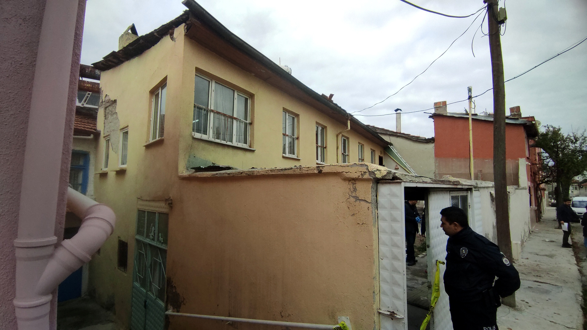 Suriyeli bebek yatağında ölü bulundu