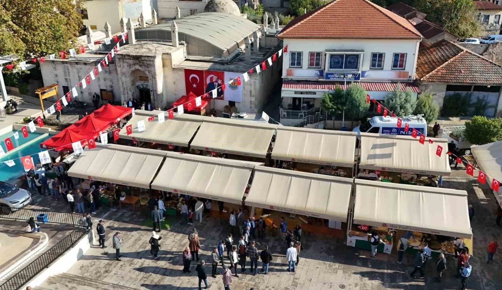 Tarsus'ta '1. Sarıulak Zeytin Şenliği' yapıldı