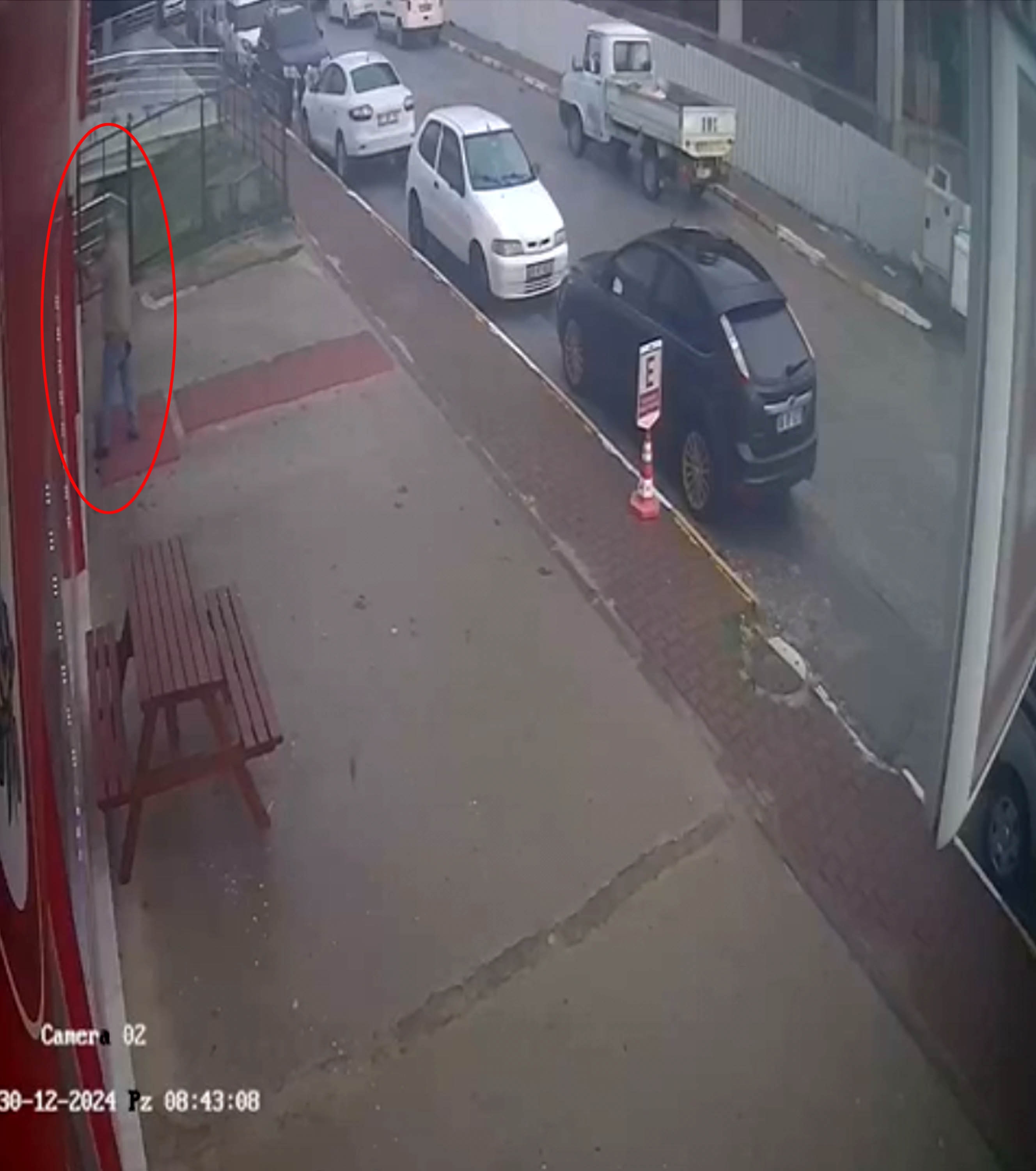 Damadının eczanesine pompalı tüfekle ateş açan şüpheli tutuklandı