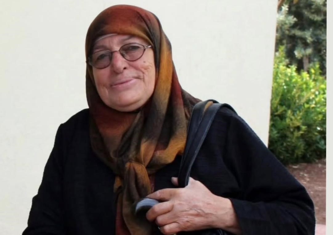 Şarkıcı Murat Kekilli'nin annesi  toprağa verildi