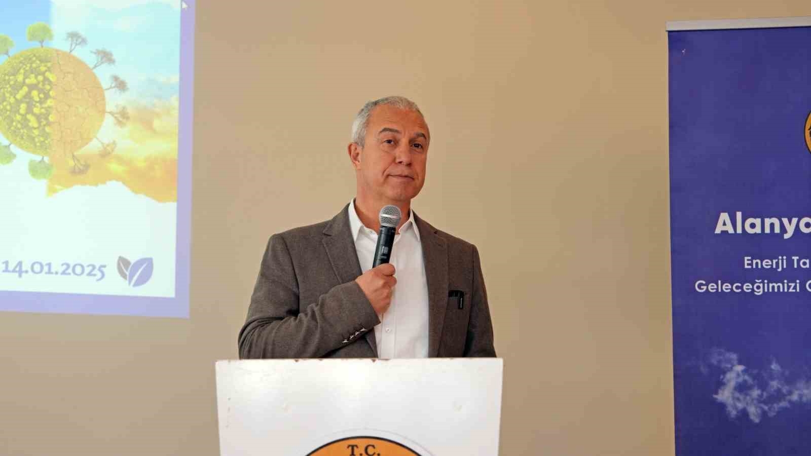 Alanya Belediyesi'nden çevre ve iklim değişikliğine dikkat çeken çalıştay