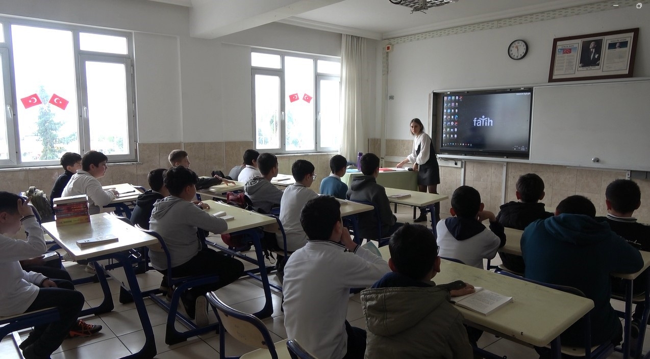 Alanya'da 'Kitap Paydaşlığı' okuma alışkanlığı kazandırdı