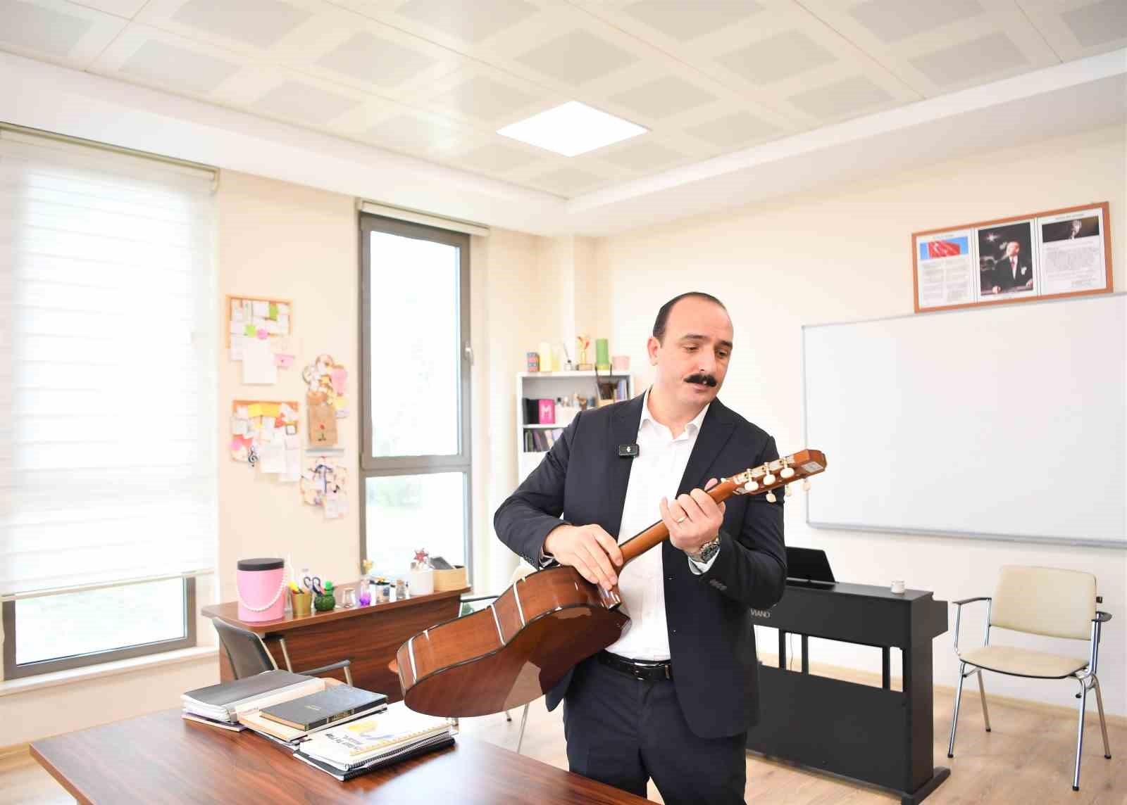 Başkan Kotan: "Eğitim ve sanata desteğimiz sürecek"