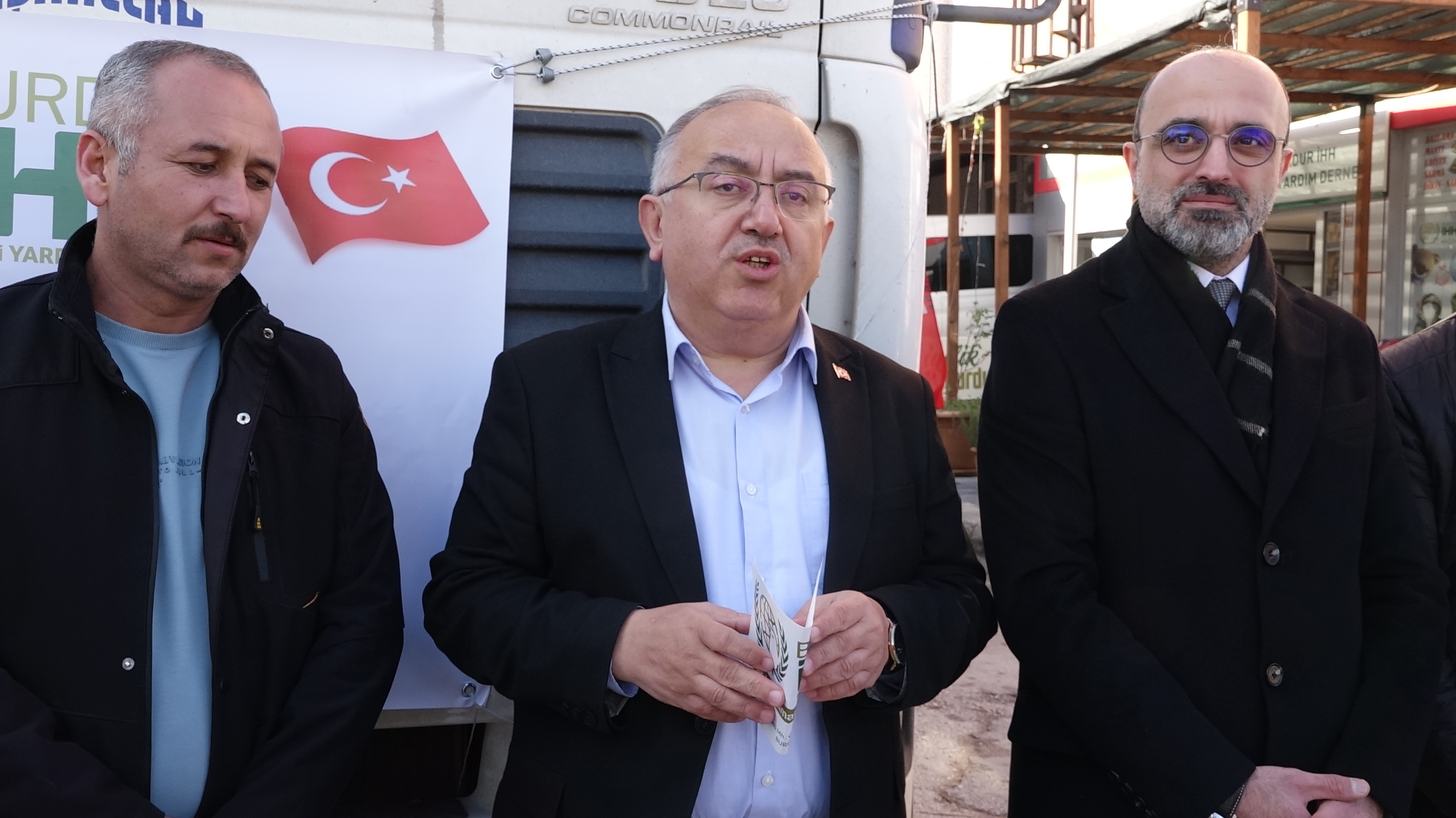 Burdur'dan Halep'e yardım TIR'ı