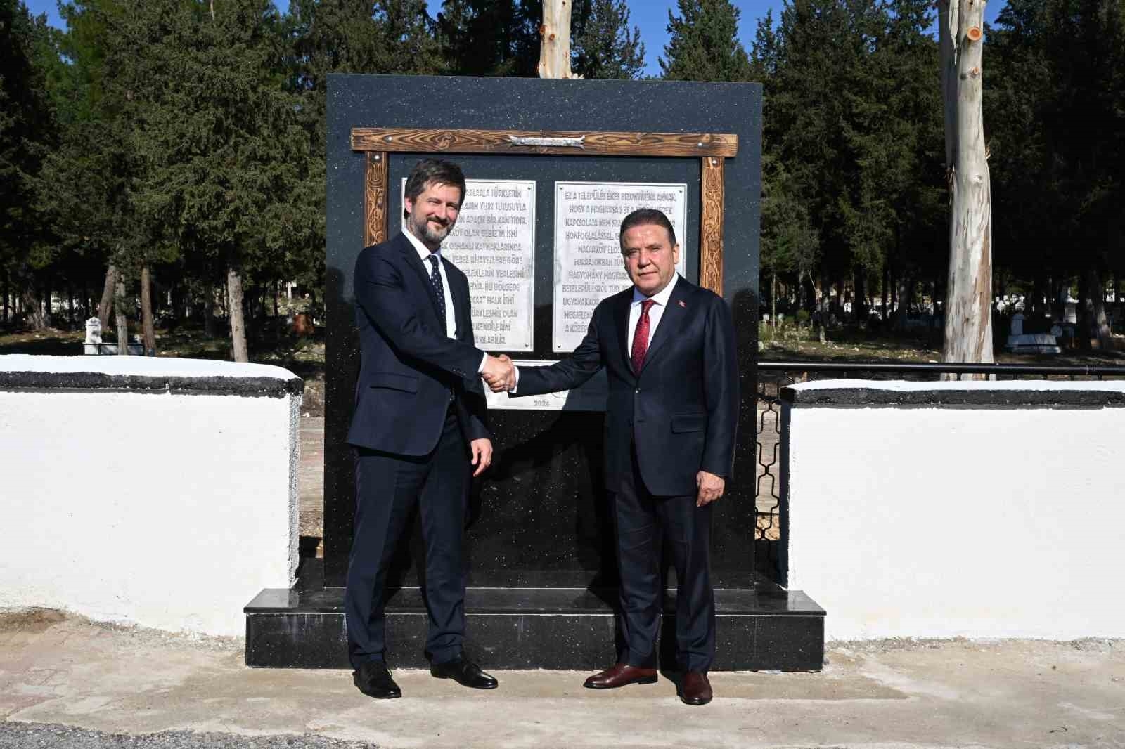 Eski Macarköy olarak bilinen Serik Gebiz'de Macar dostluk anıtı açıldı