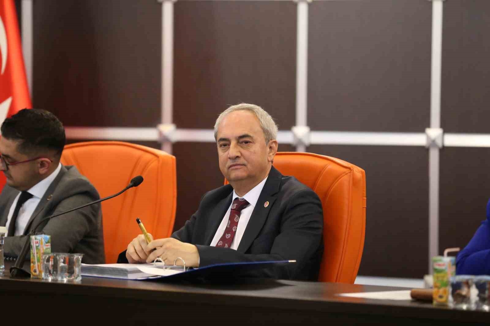 Ferdi Tayfur'un adı, Antalya'daki bir parkta yaşayacak