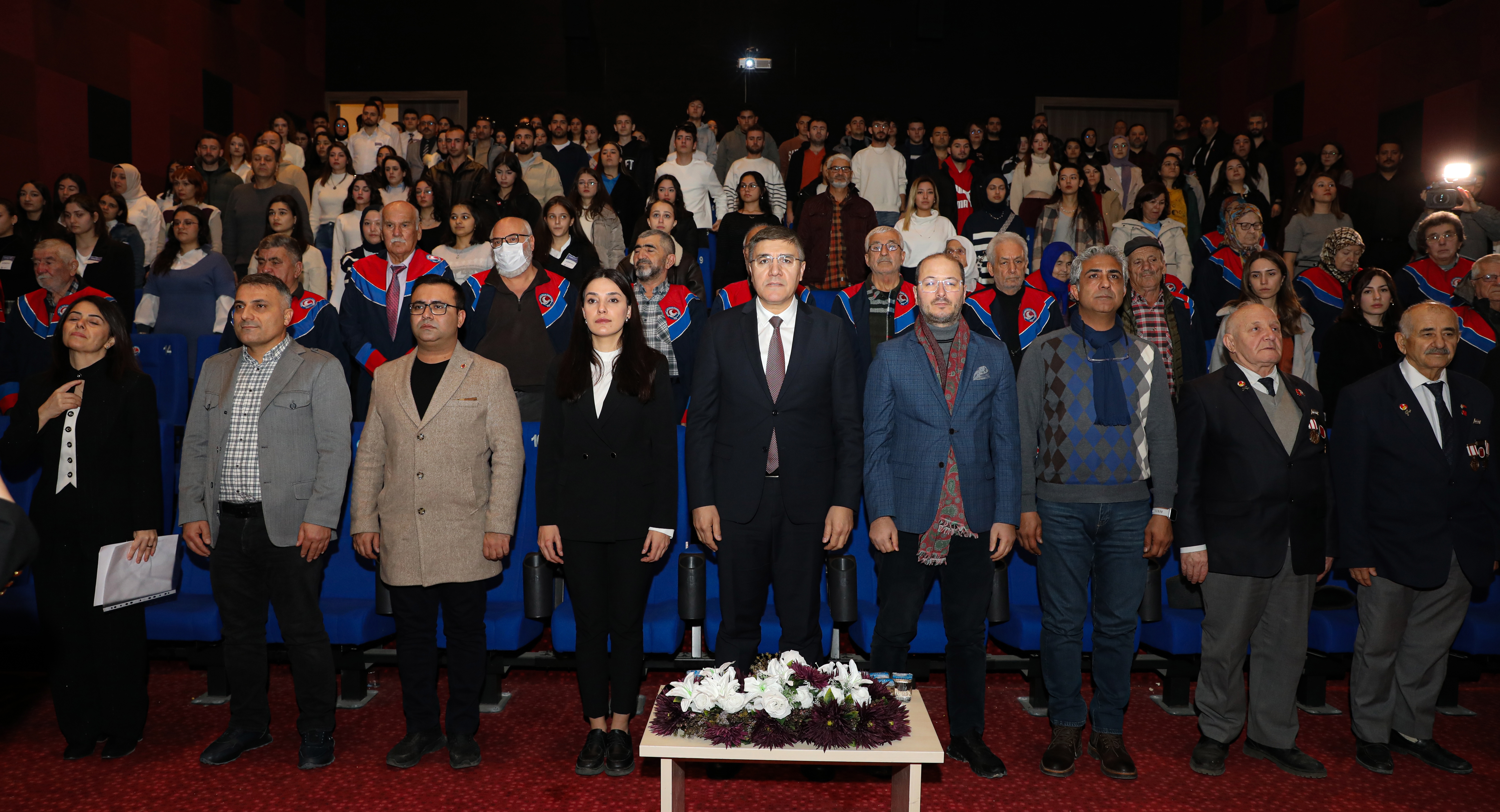 Huzurevi sakinleri mezun oldu