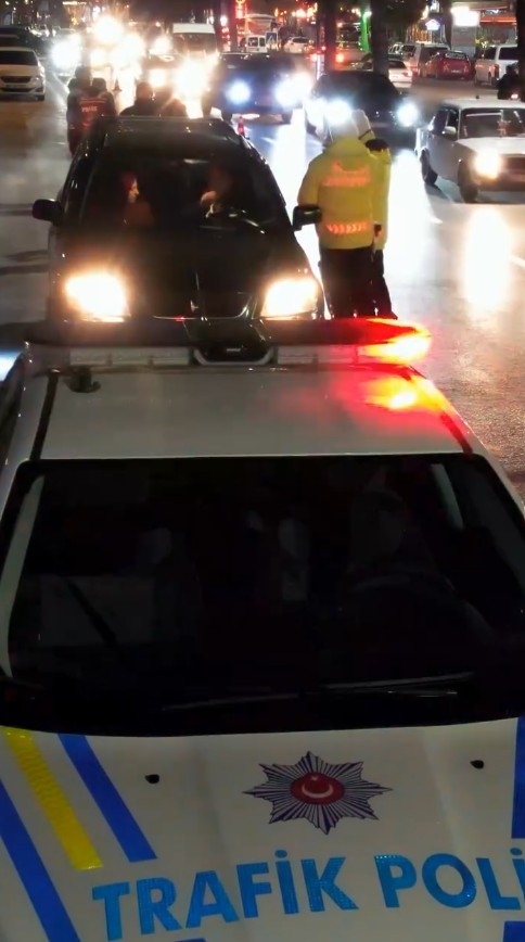 Isparta'da son 24 saatte toplam 233 araç ve sürüsüne idari para cezası, 23 araca trafikten men