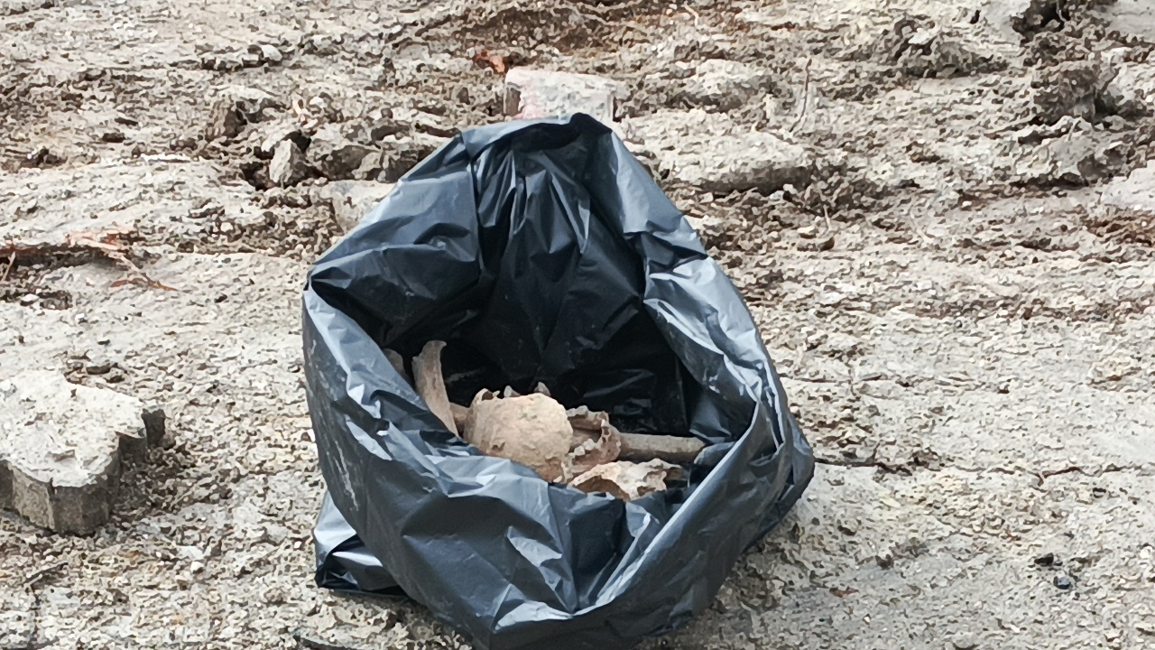 Kanalizasyon kazısında insan kemikleri bulundu