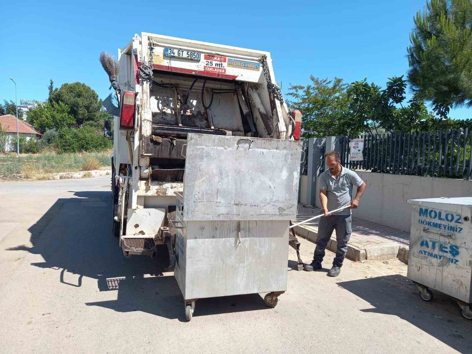 Kepez'de 2024'te 212 bin ton evsel atık toplandı