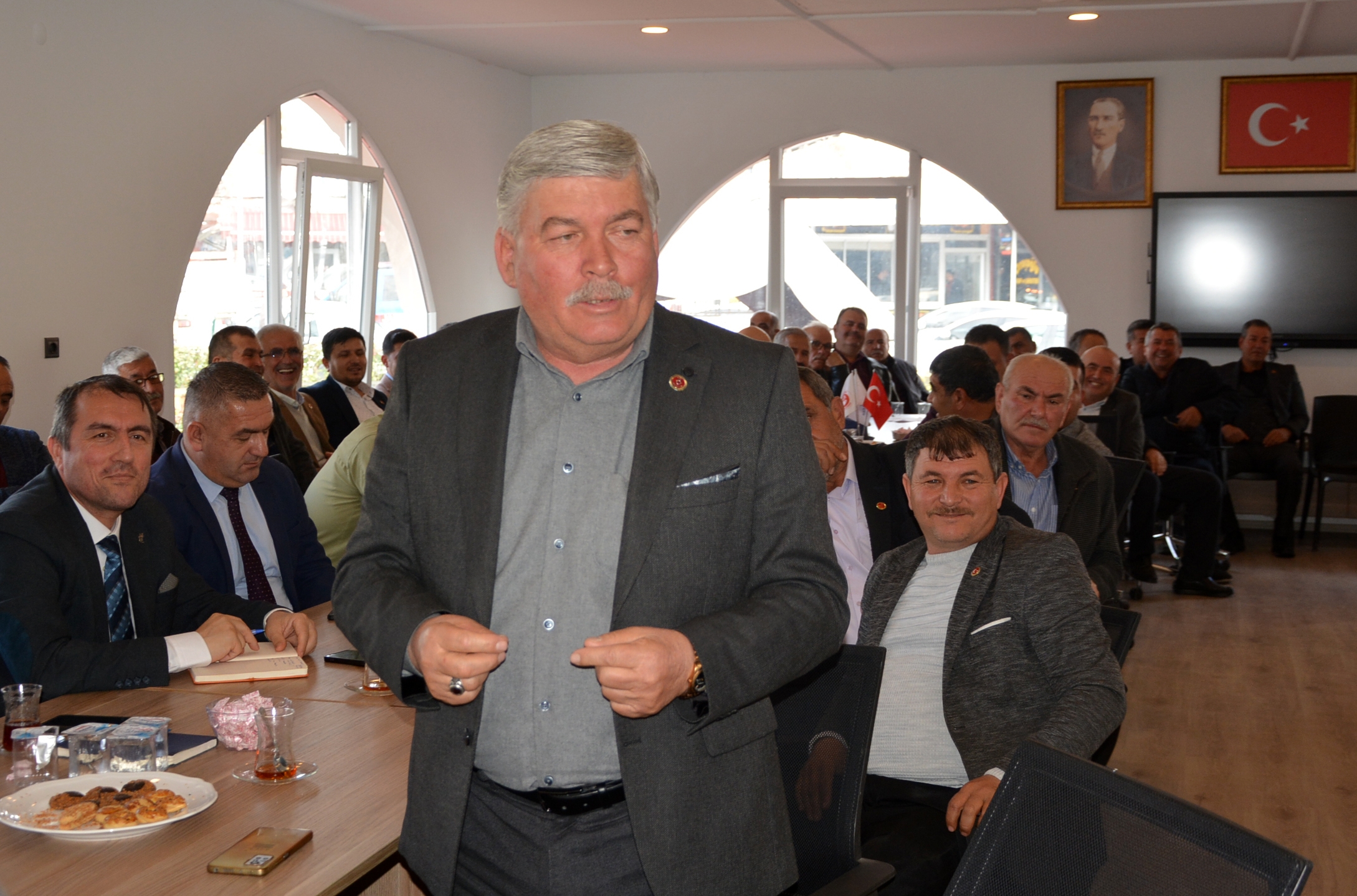 Korkuteli'de istişare toplantısı