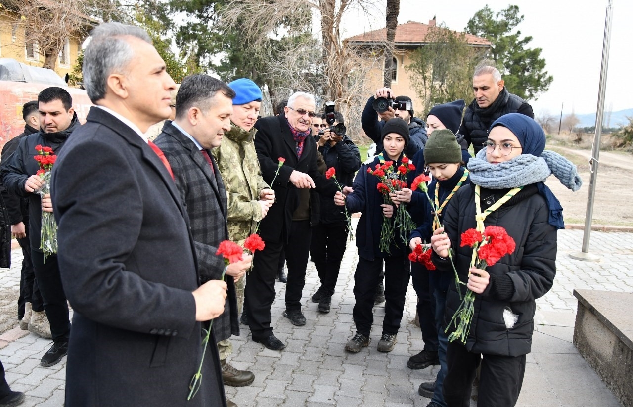 Kurtuluş şehitleri Mamure Tren İstasyonu'nda dualarla anıldı