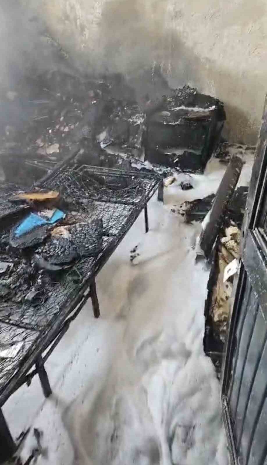 Mersin'de ev yangını