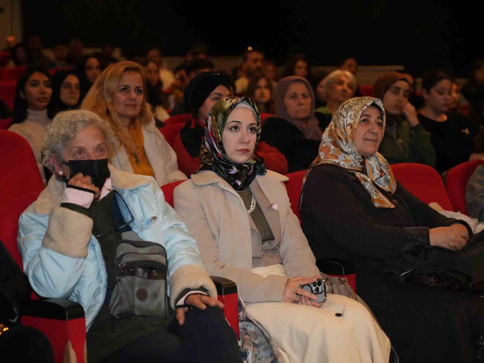 Sokak hayvanları için bir araya geldiler