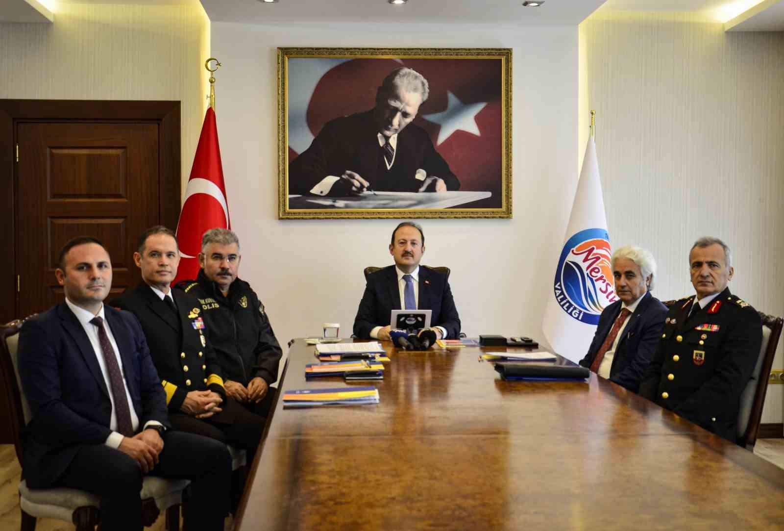 Vali Pehlivan: "Vatandaşlarımızın huzurunu bozmaya yeltenenlere asla müsaade edilmemiştir"