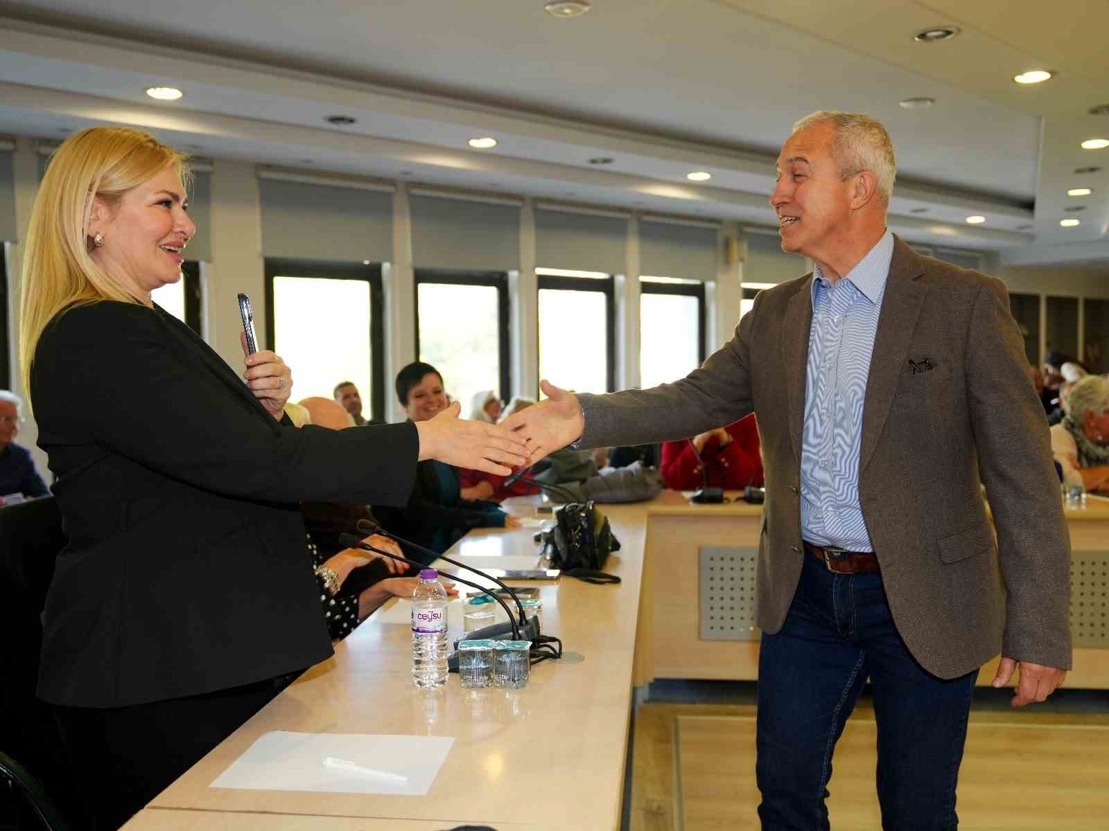 Yerleşik yabancılardan oluşan 'Yeni Alanyalılar Meclisi' Alanya Belediyesi'nde buluştu