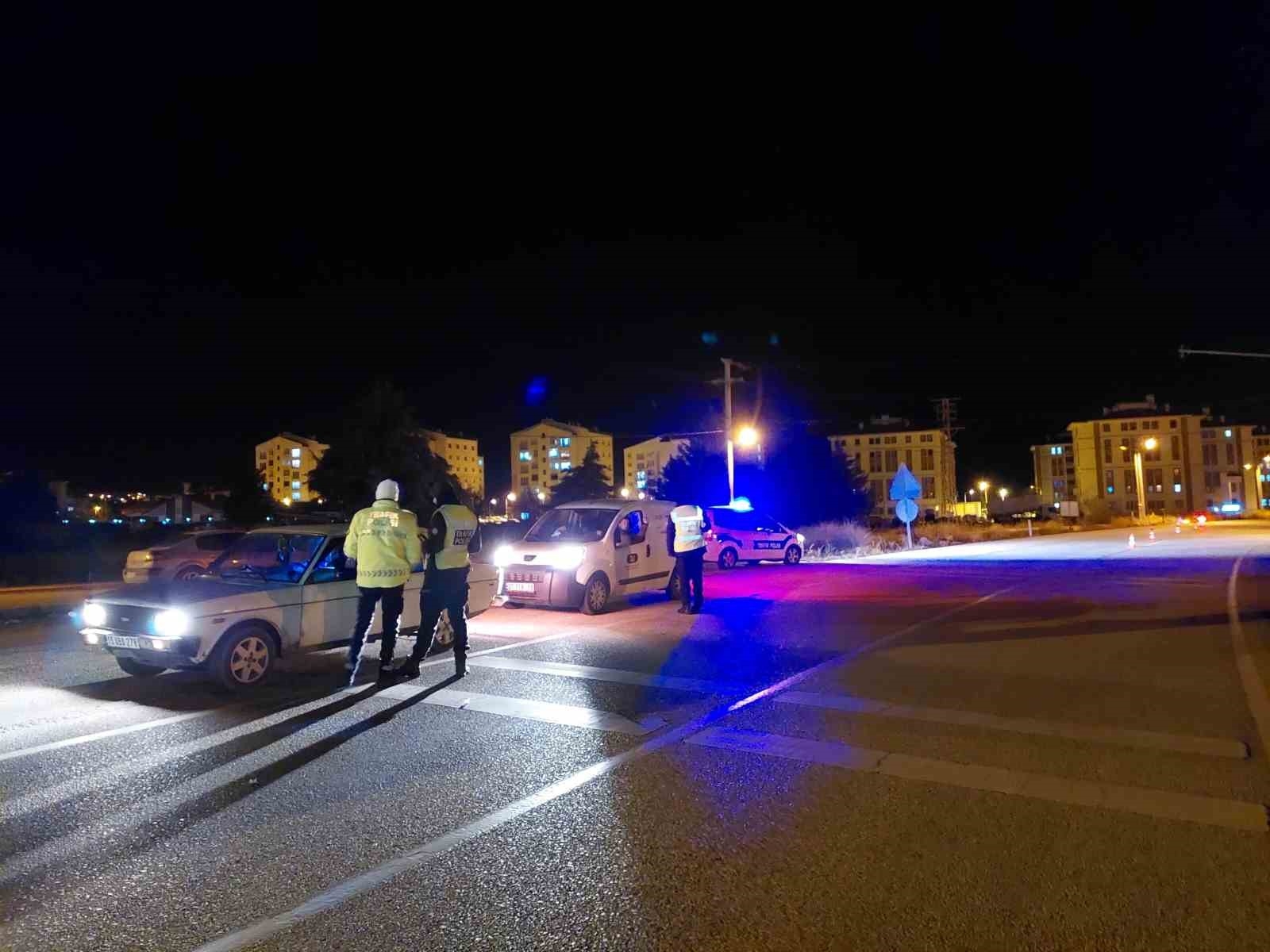 Yılbaşı tedbirleri sabah saatlerine kadar sürdü