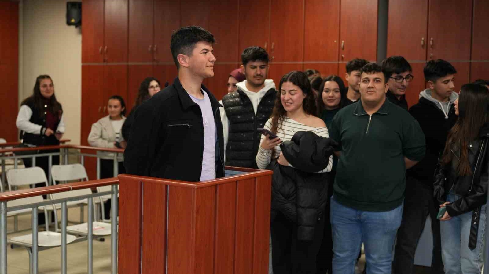 Alanya Belediyesi Eğitim Akademisi Öğrencileri Başsavcı ile Buluştu