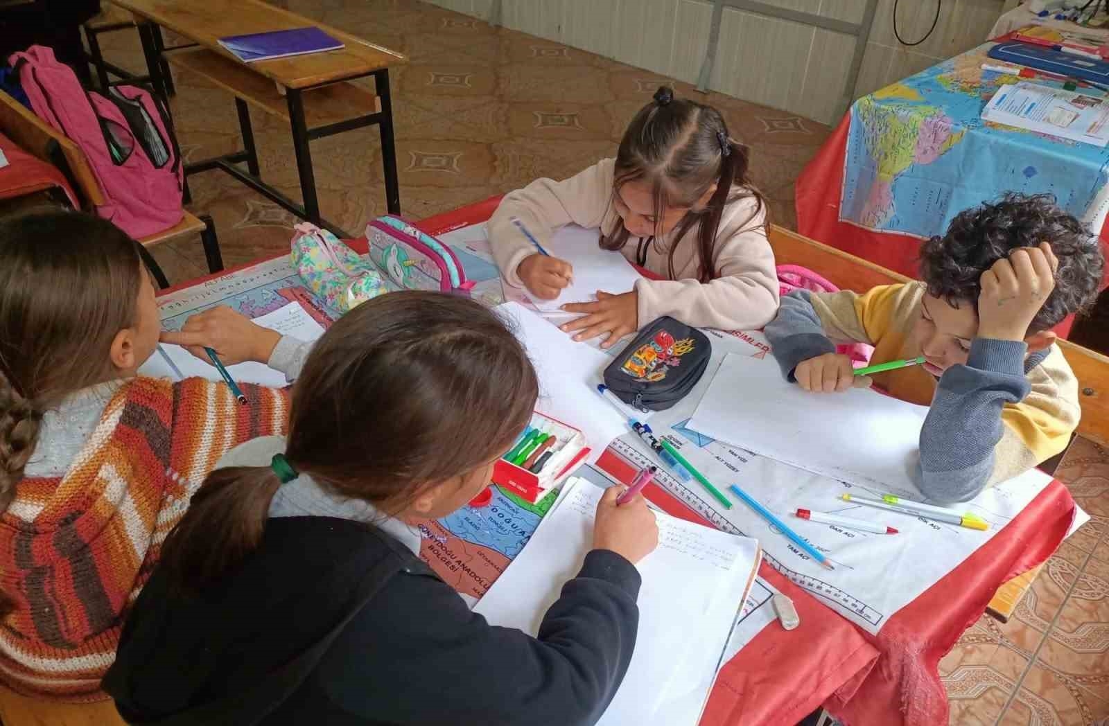 Bozyazı'da 'Bir Şefkat Haresi Projesi' Kapsamında Hikâye Tamamlama Etkinliği Düzenlendi