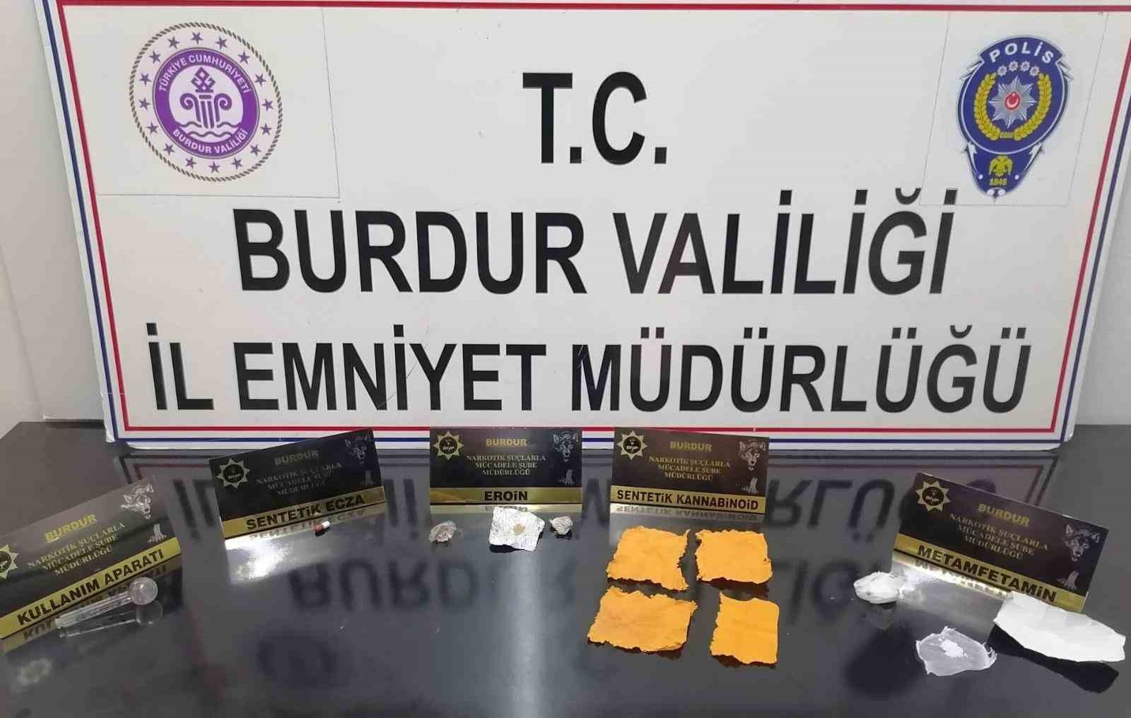Burdur'da 8 uyuşturucu şüphelisi tutuklandı