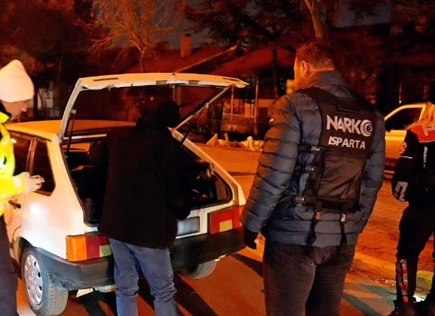 Isparta'da 213 Şahıs ve 119 Araç Denetlendi