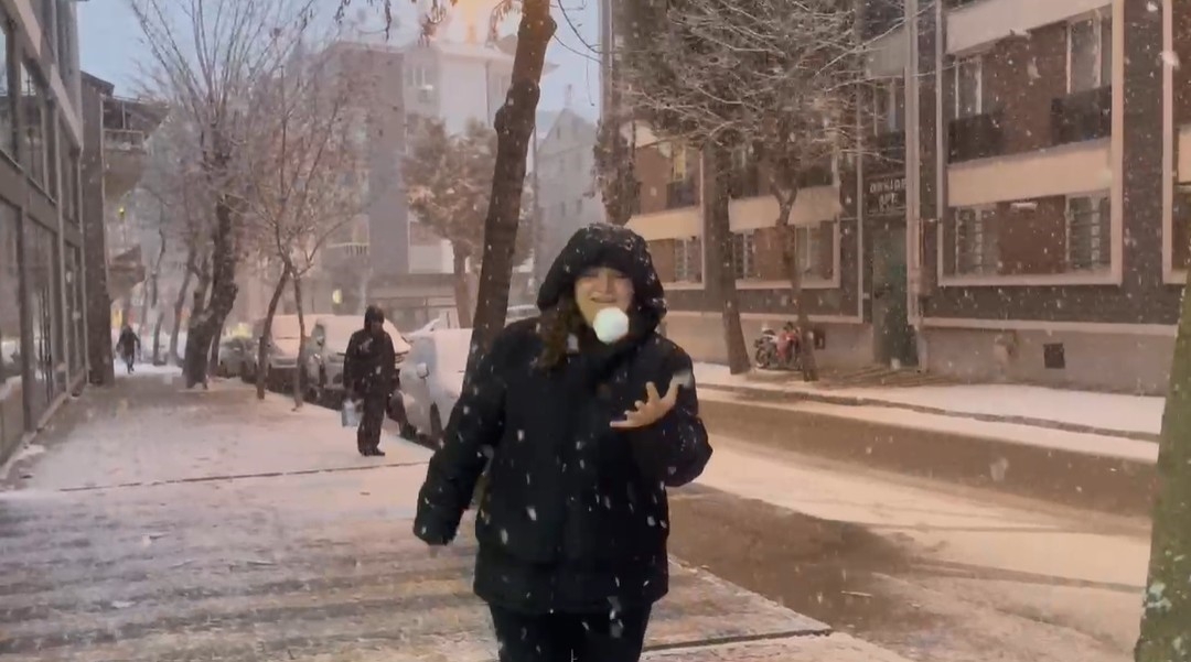 Isparta'da Yoğun Kar Yağışı Başladı