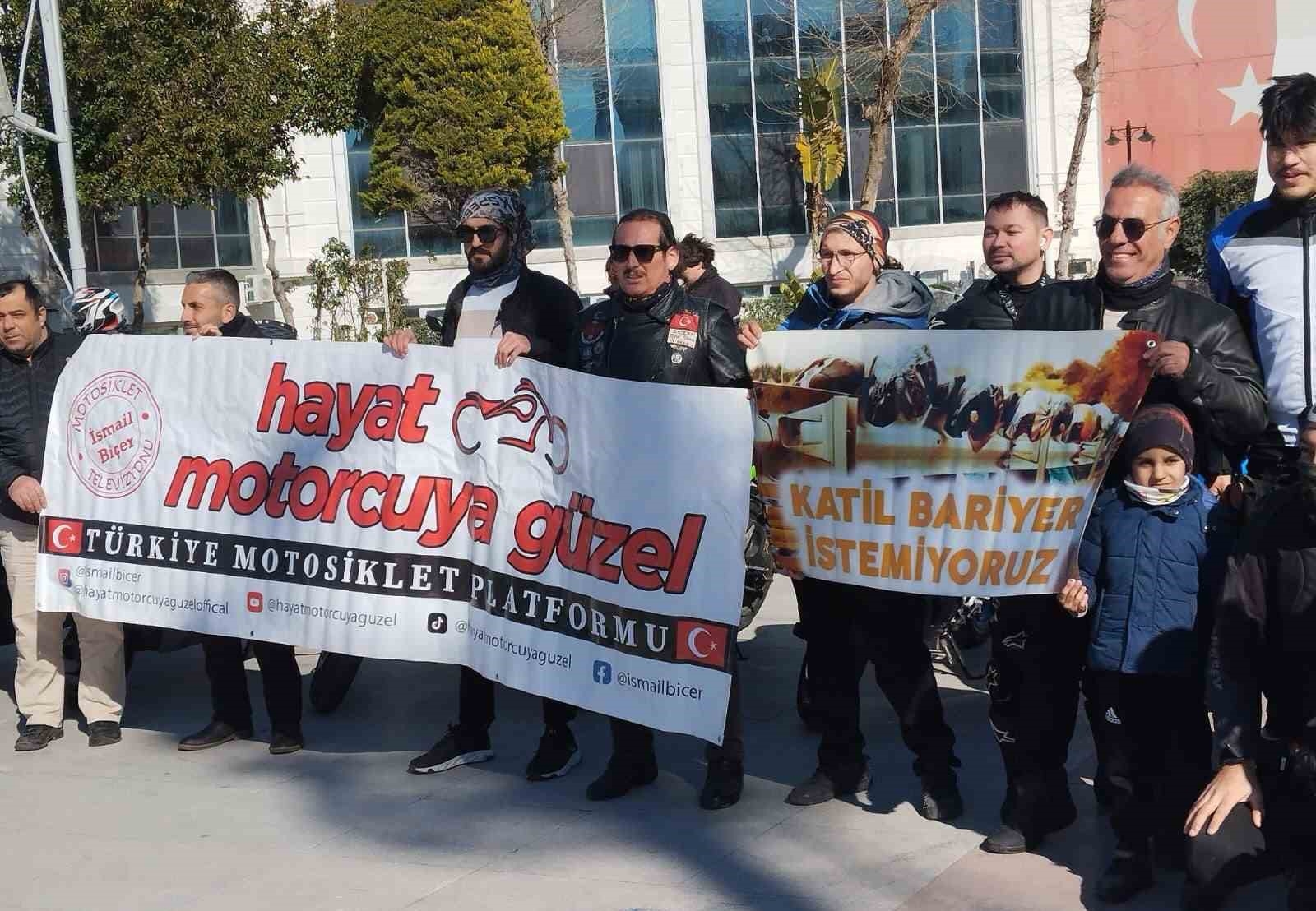 Motosiklet tutkunları 'Motorcu Dostu Bariyer' istedi