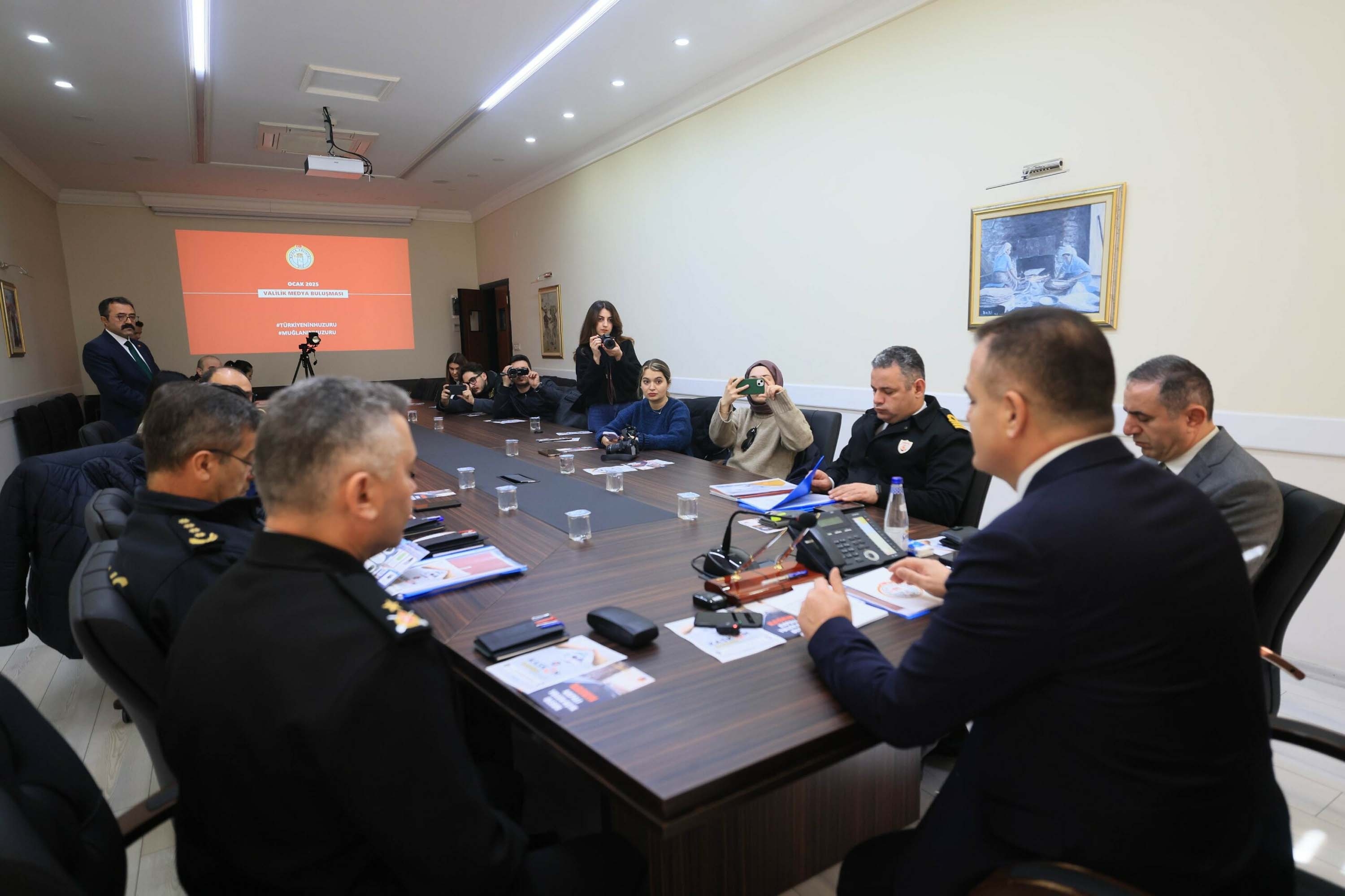 Muğla Valisi İdris Akbıyık: 98 Otel ve Tesis Eksiklikleri Giderilinceye Kadar Kapatıldı