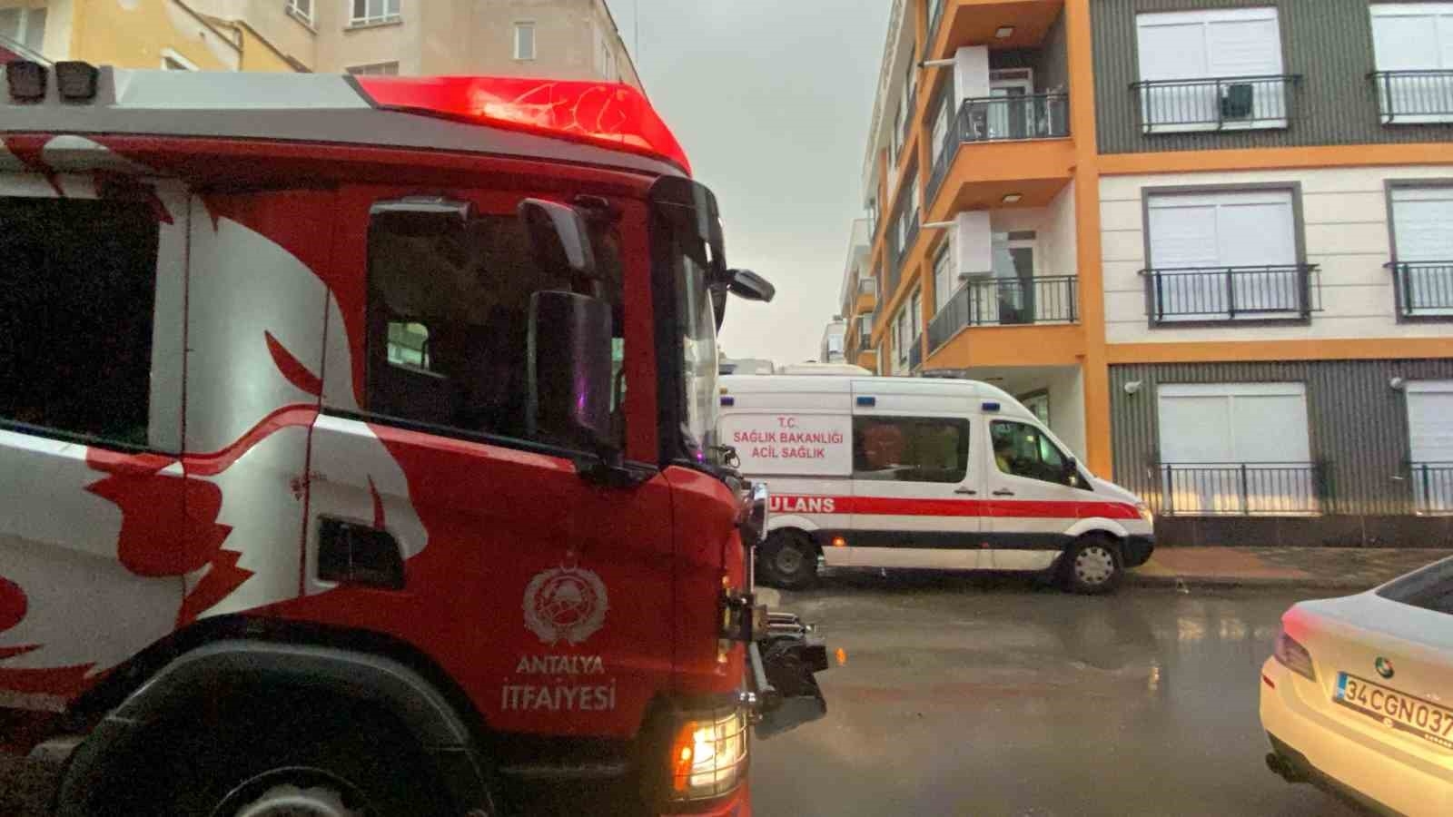 Restoranın bacasında çıkan yangın itfaiye ekiplerince söndürüldü
