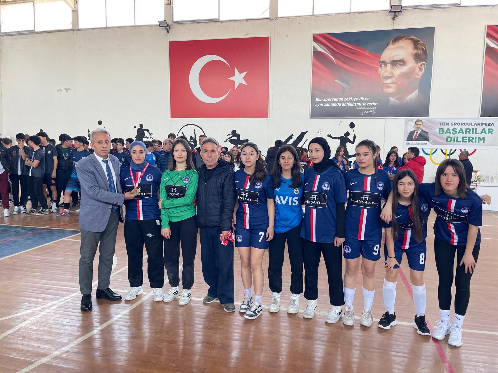 Serik'te futsal müsabakaları tamamlandı