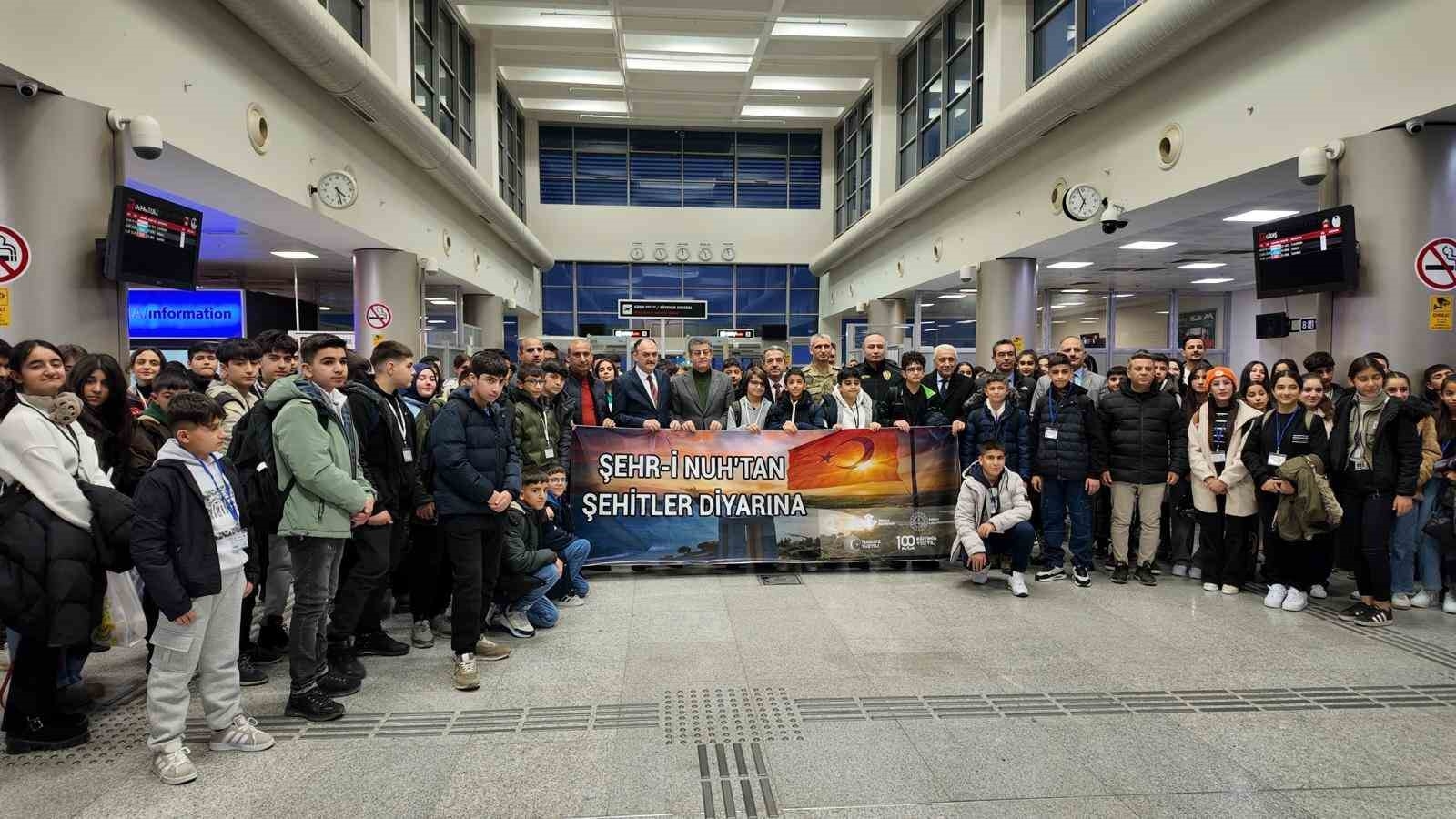 Şırnaklı öğrenciler "Şehri Nuh'tan Şehitler Diyarına" yolculuğunda