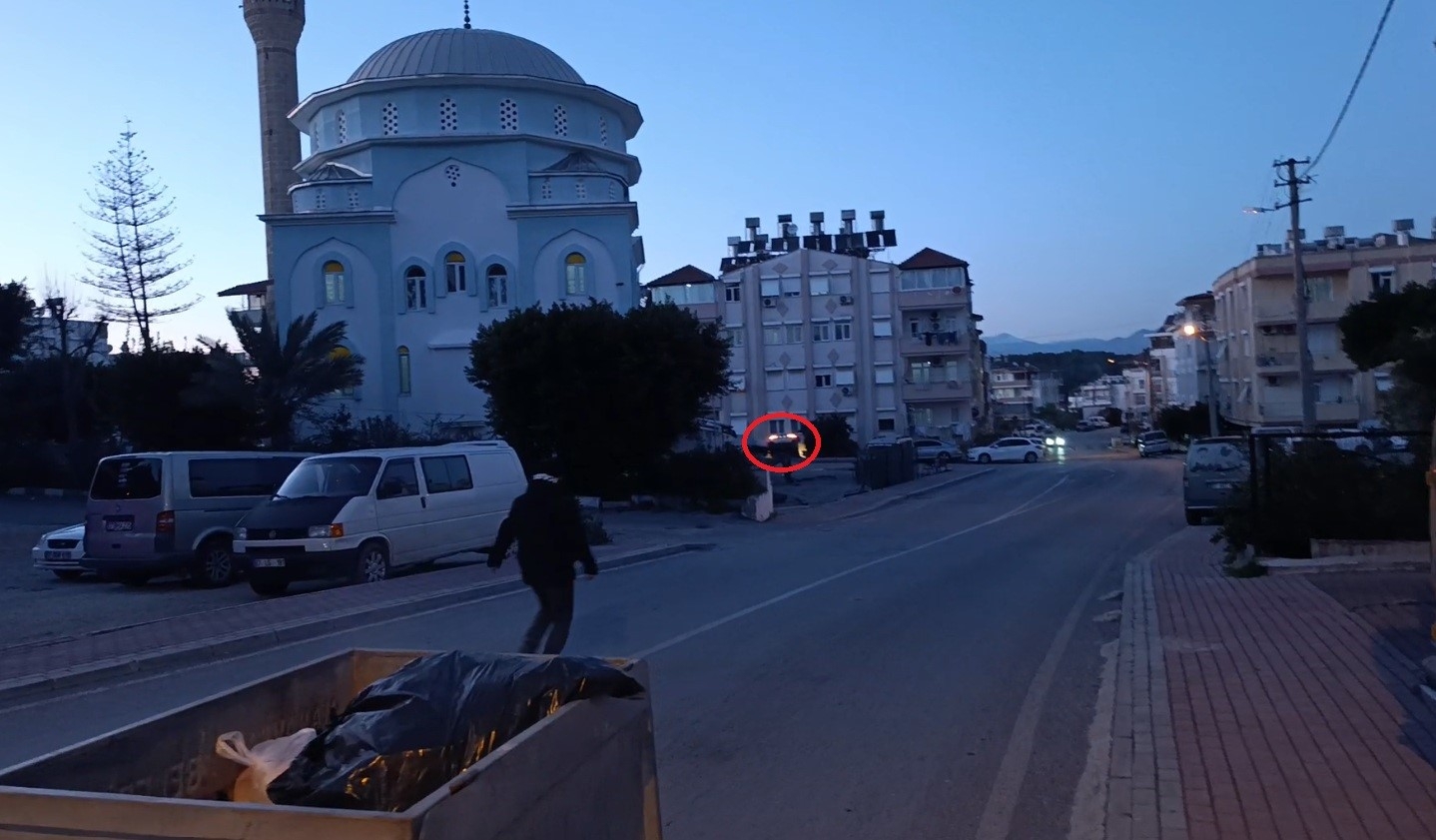 Uyuşturucu etkisinde otomobilde sızdı