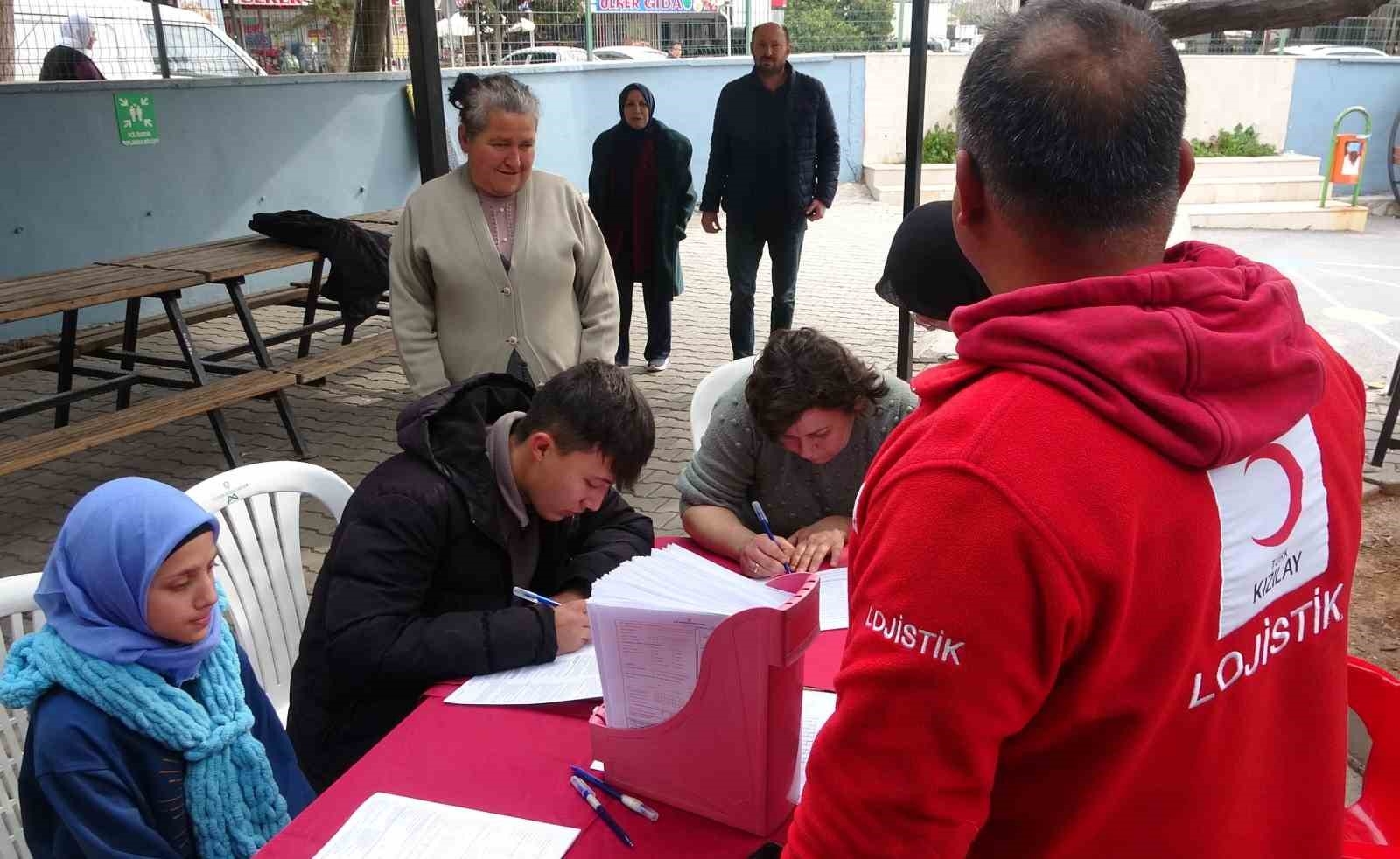 Veliler kan verdi öğrenciler madalya kazandı
