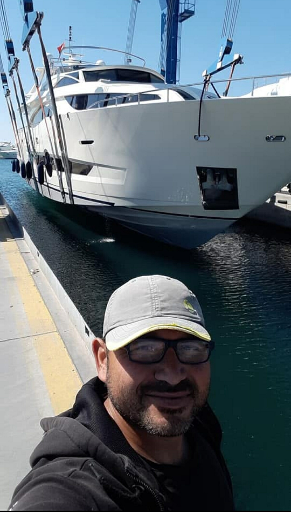 Bodrum'da yat ile pasarella arasında sıkışan kaptan öldü