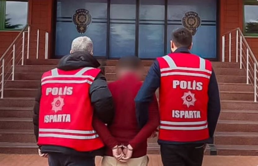 Isparta'da 6 yıl 8 ay hapis cezalı aranan şahıs yakalandı