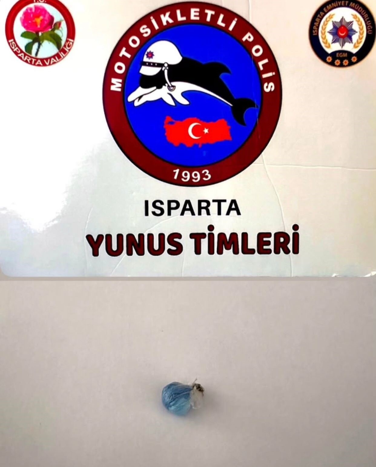 Isparta'da uyuşturucu bulunduran 2 şüpheliye gözaltı