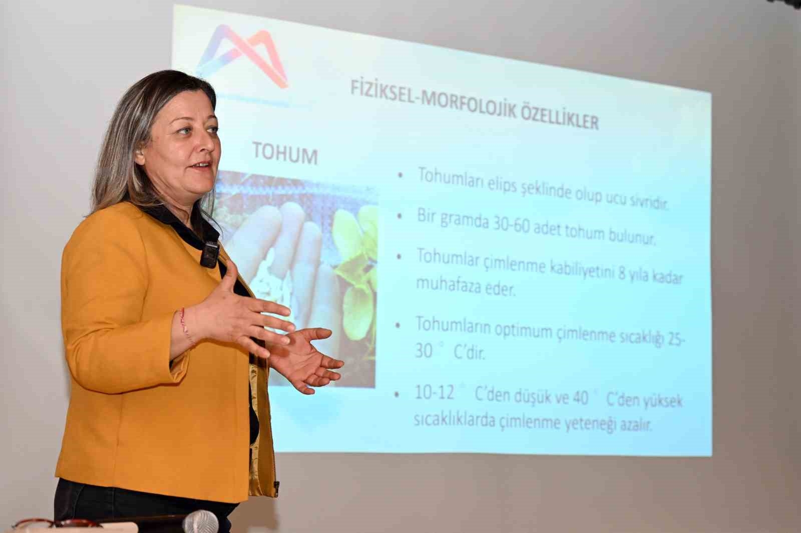 Mersin'de çiftçiler eğitimler bilinçleniyor