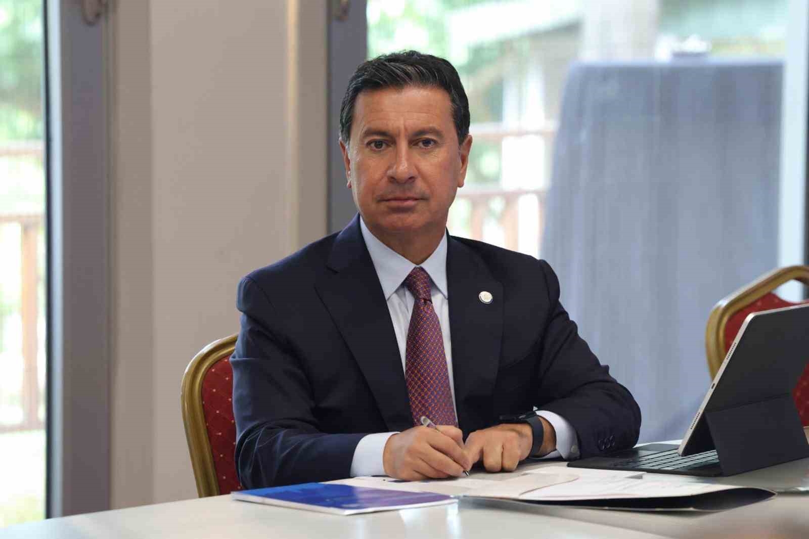 Muğla Büyükşehir'den Bozüyük'e Çim Hokeyi antrenman sahası