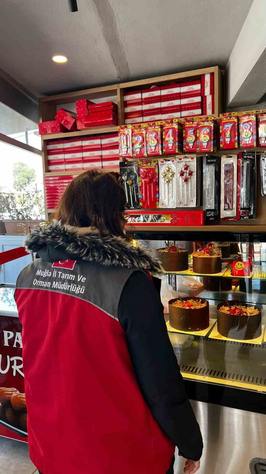 Seydikemer'de fırınlar denetleniyor