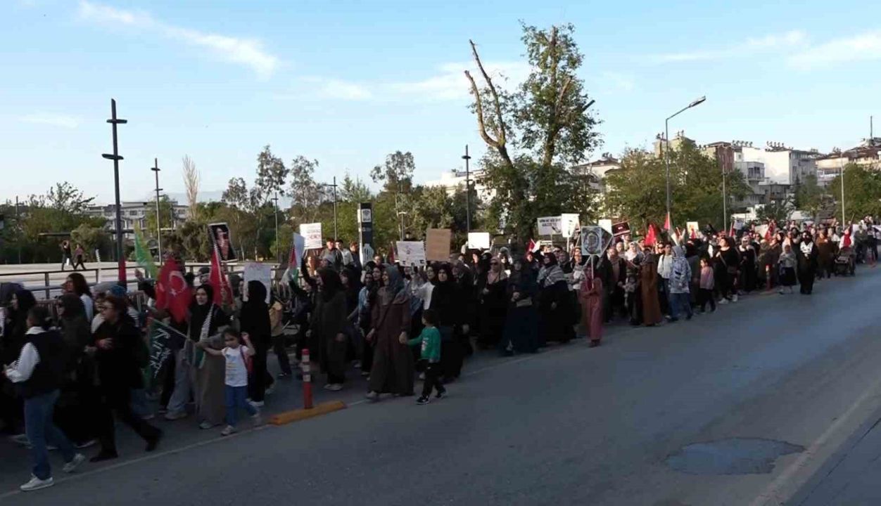 Manavgat halkı Gazze için tek yürek oldu