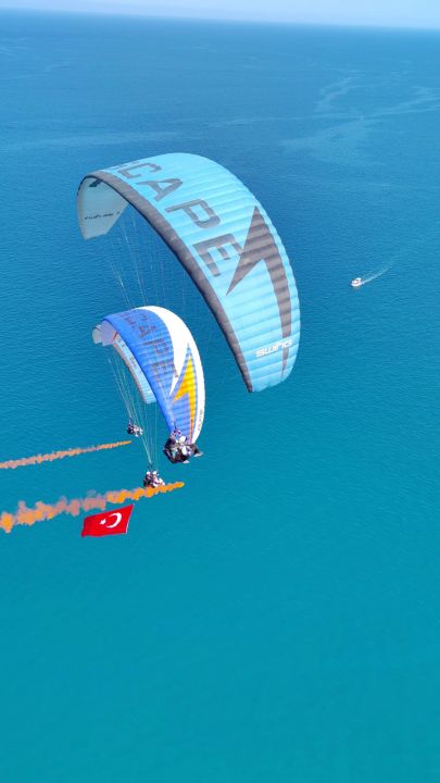 2365 metre zirveden akrobasi: Kemer’de Escape Tahtalı Acro Festivali