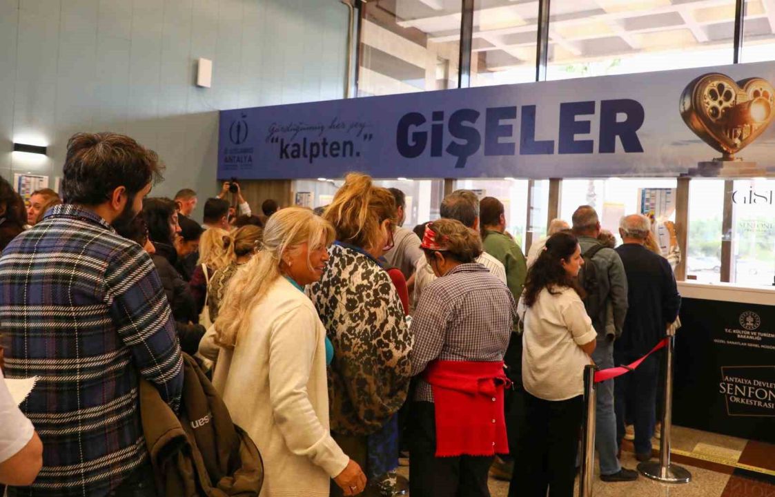 Altın Portakal Film Festivali biletlerine yoğun ilgi