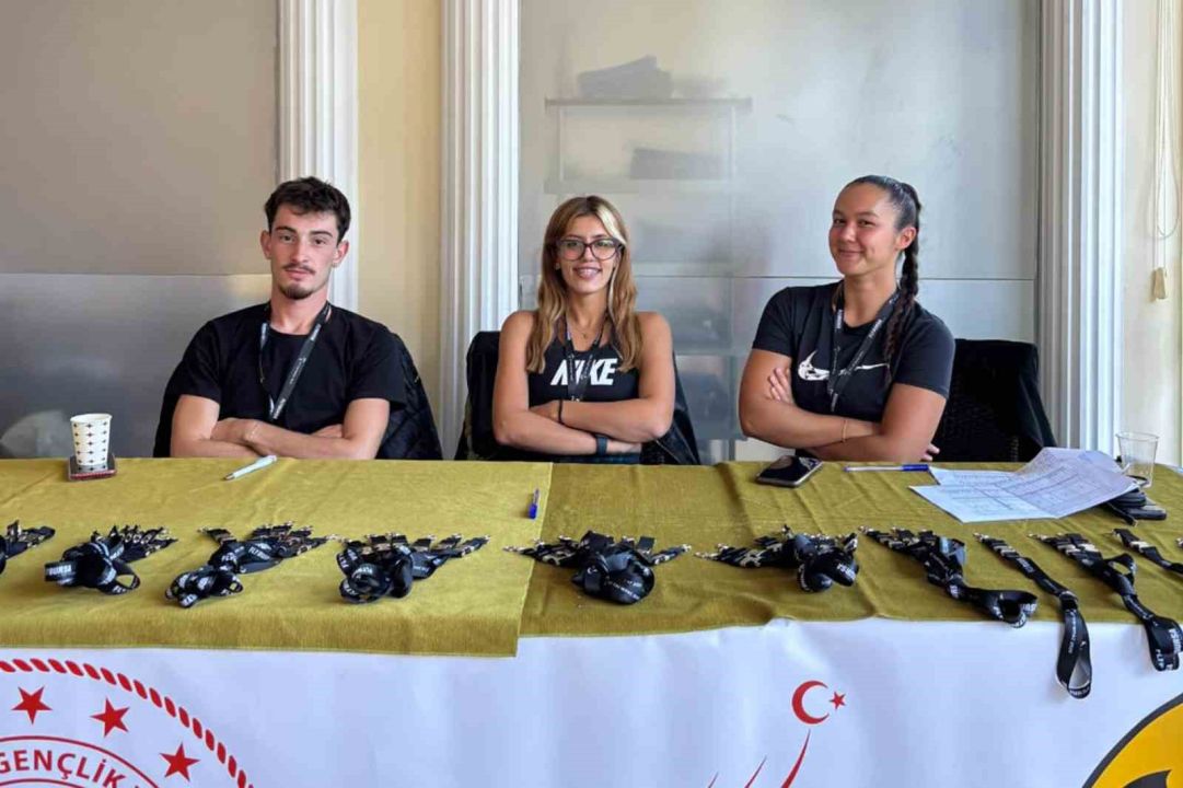 ALKÜ, 13. Dünya Yamaç Paraşütü Hedef Şampiyonası’nda önemli rol üstlendi